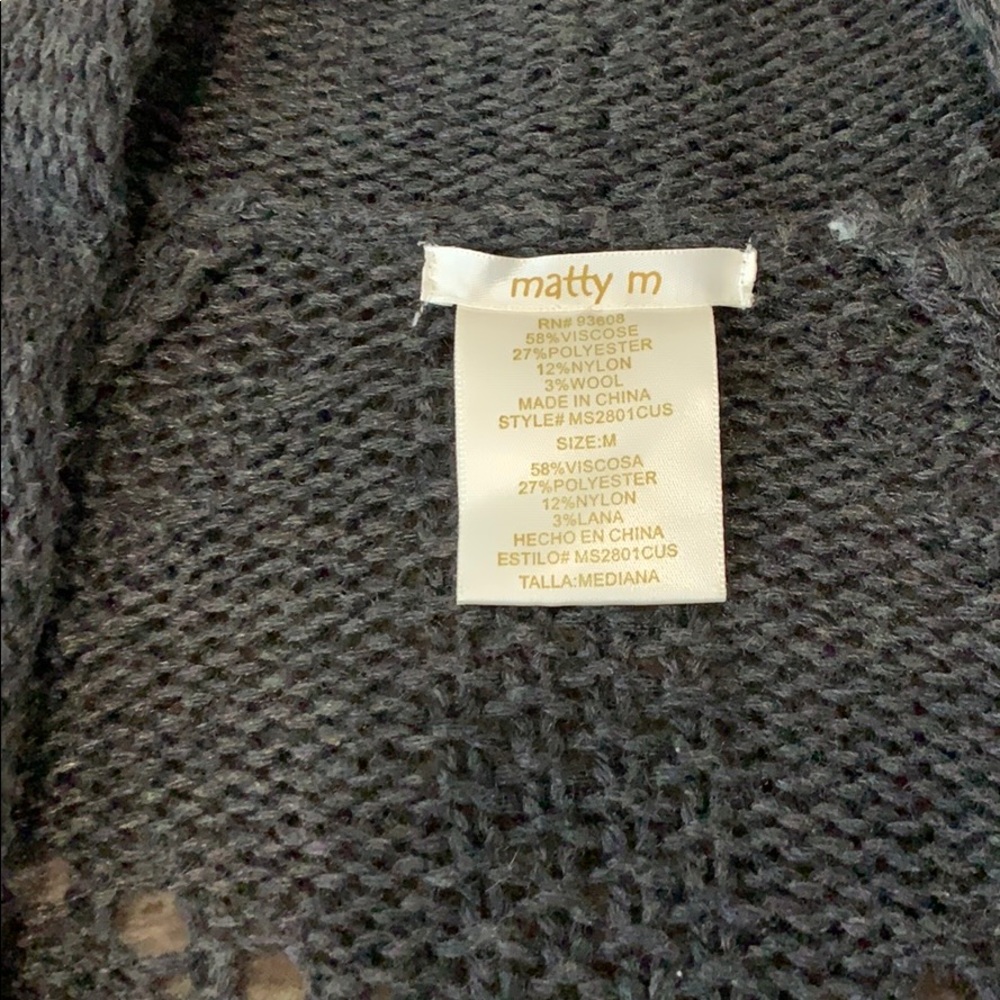 Sweater - Picture 2 of 6